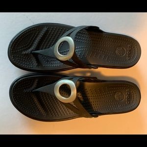 Crocs Sanrah Wedge Sandal-Excellent condition-Sz 9